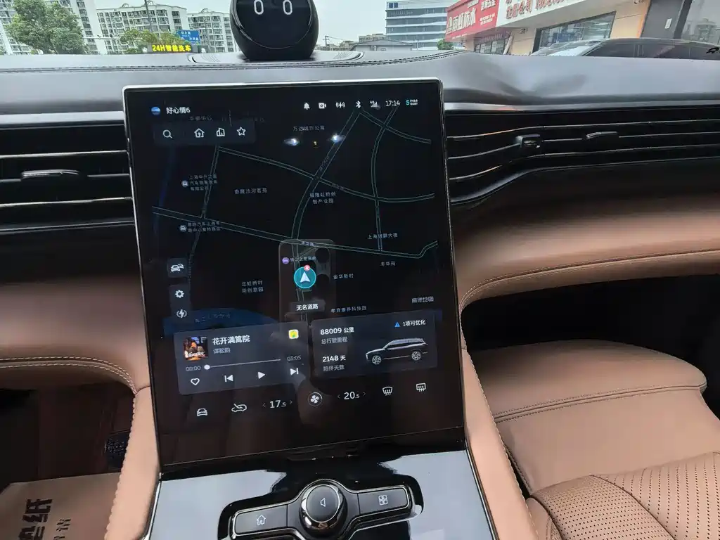 NIO ES8 — миниатюра 10