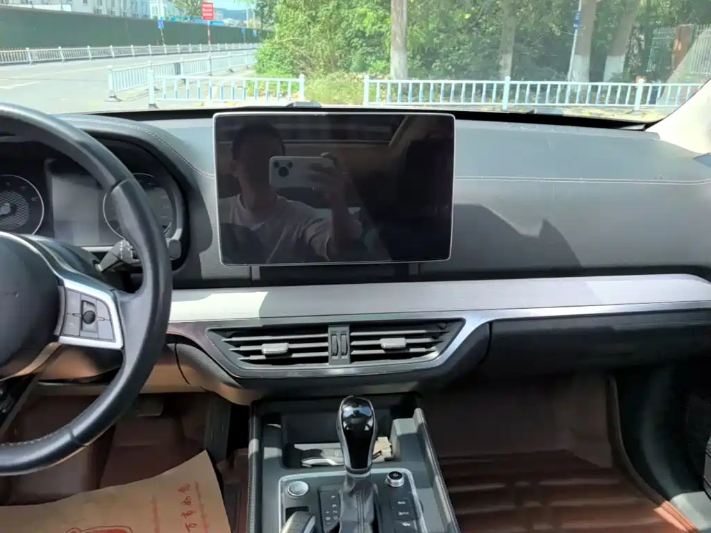 BYD Tang — миниатюра 13