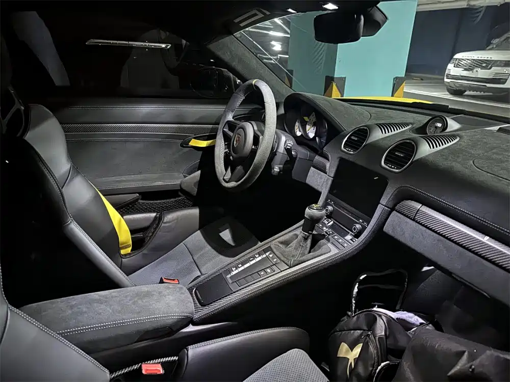 Porsche 718 2022 Cayman GT4 RS 4.0L