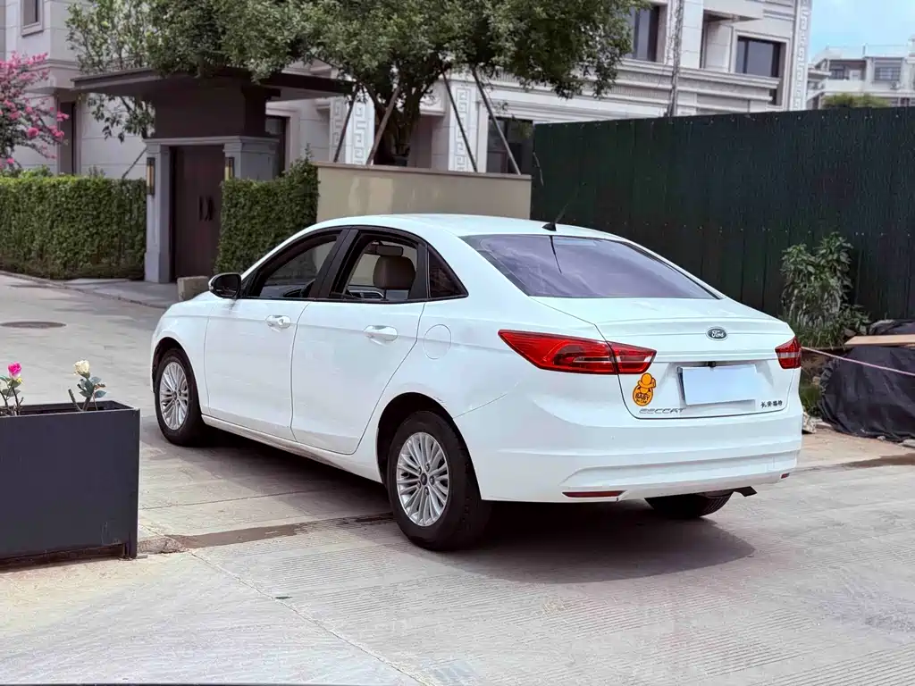 Ford Escort 1.5L Auto Comfort Type, фото 7