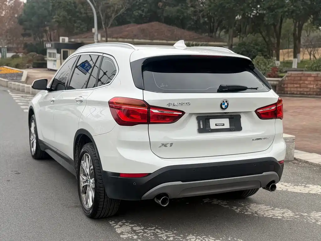 BMW X1 — миниатюра 5