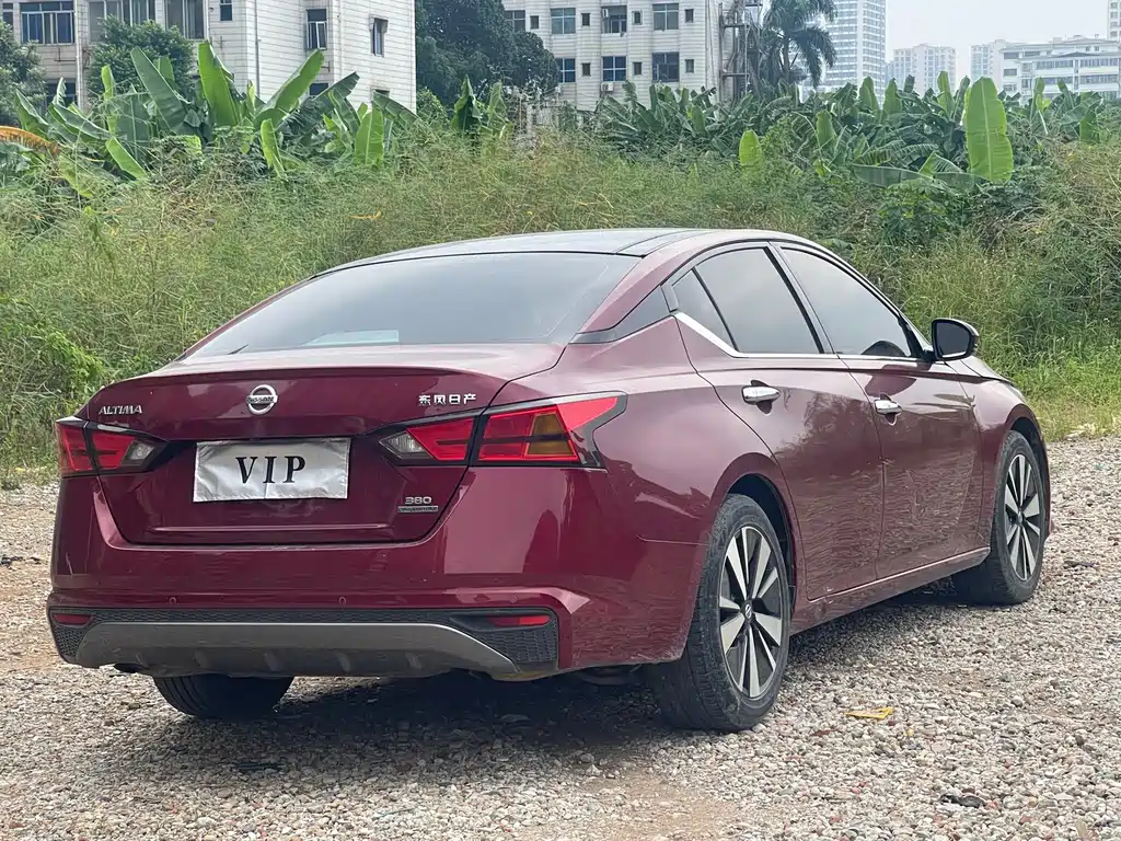 Nissan Teana — миниатюра 4