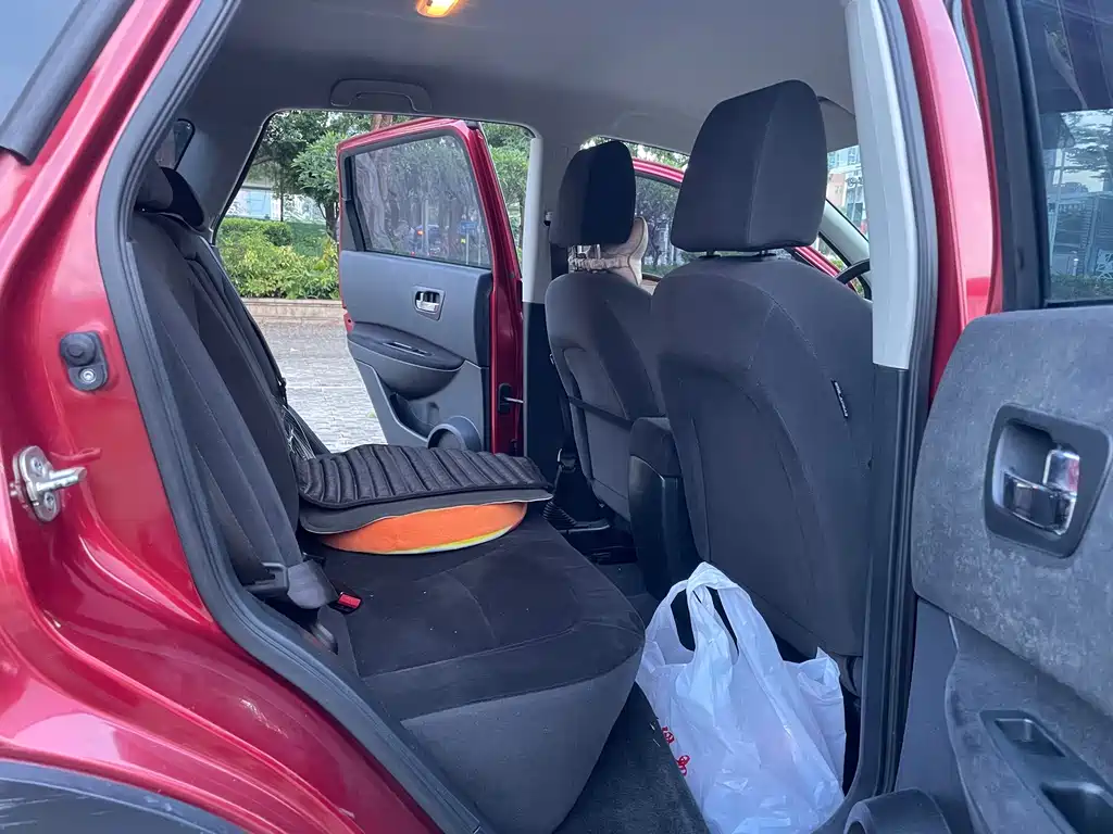 Nissan Qashqai — миниатюра 12