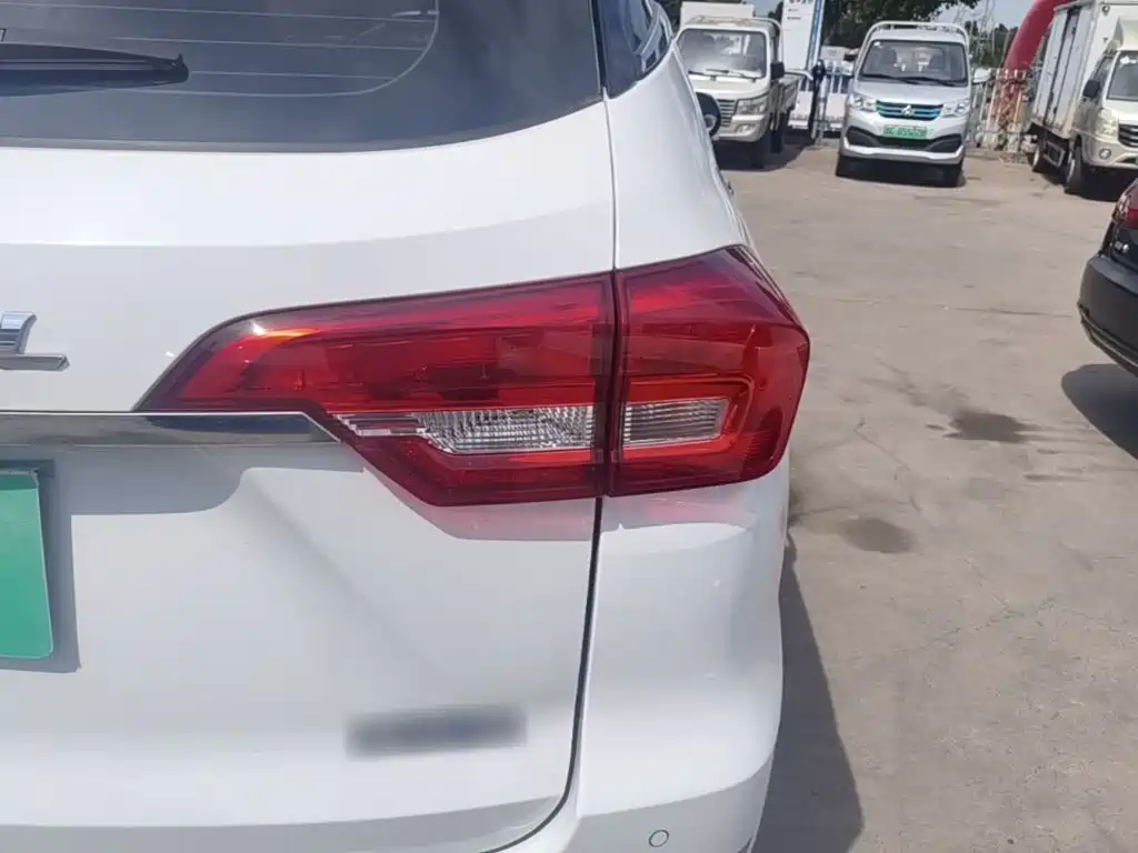 Haval M6 — миниатюра 8
