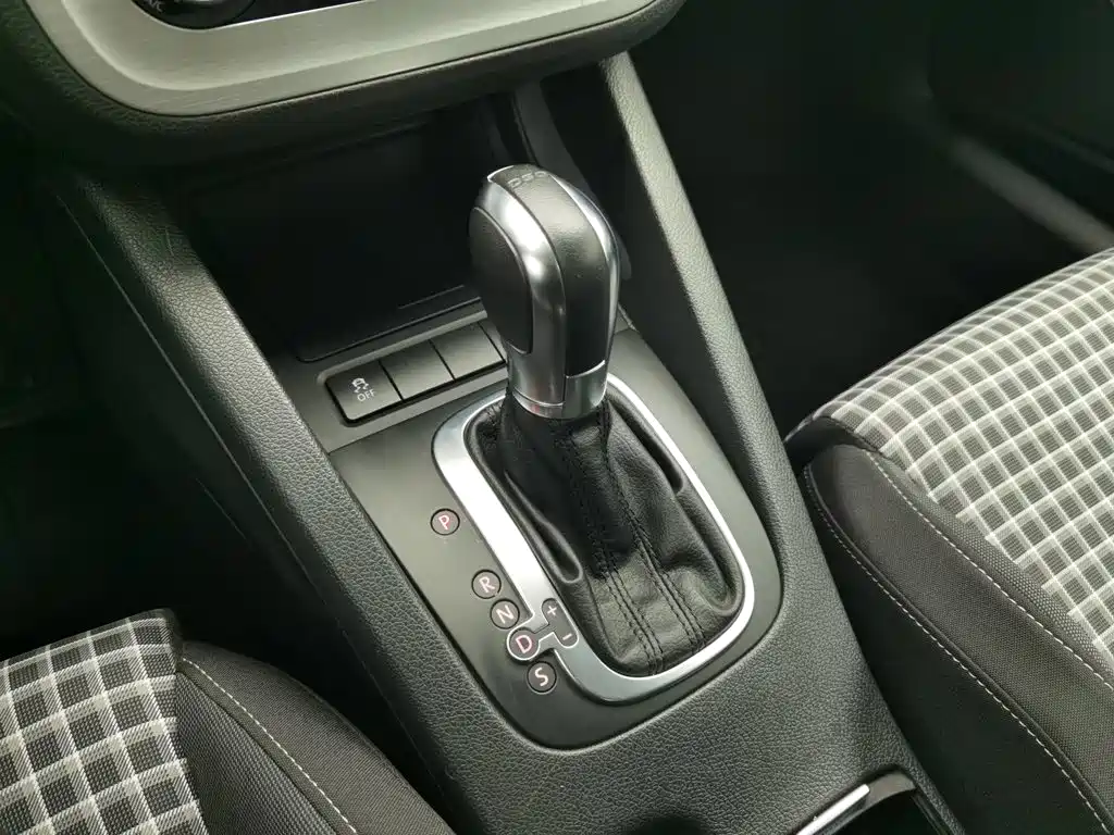 Volkswagen Scirocco — миниатюра 13