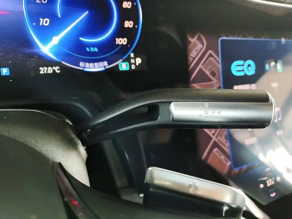 Mercedes-Benz EQS — миниатюра 19
