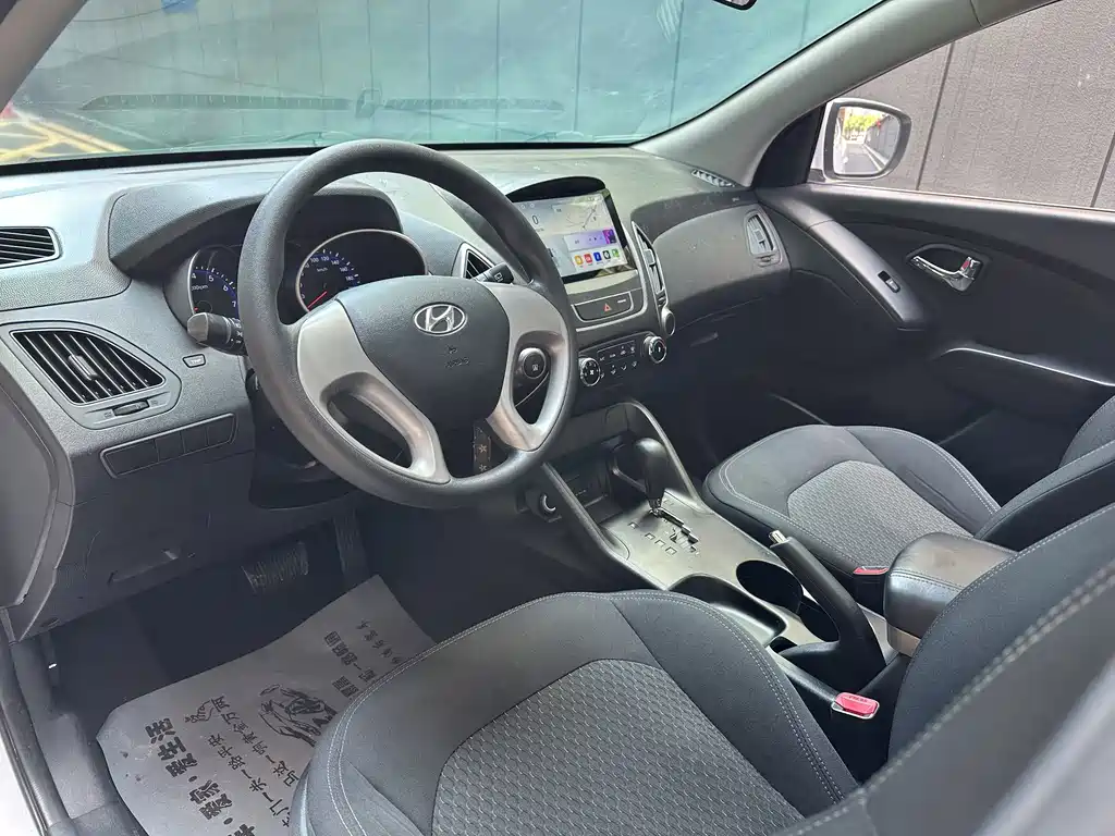 Hyundai ix35 — миниатюра 10