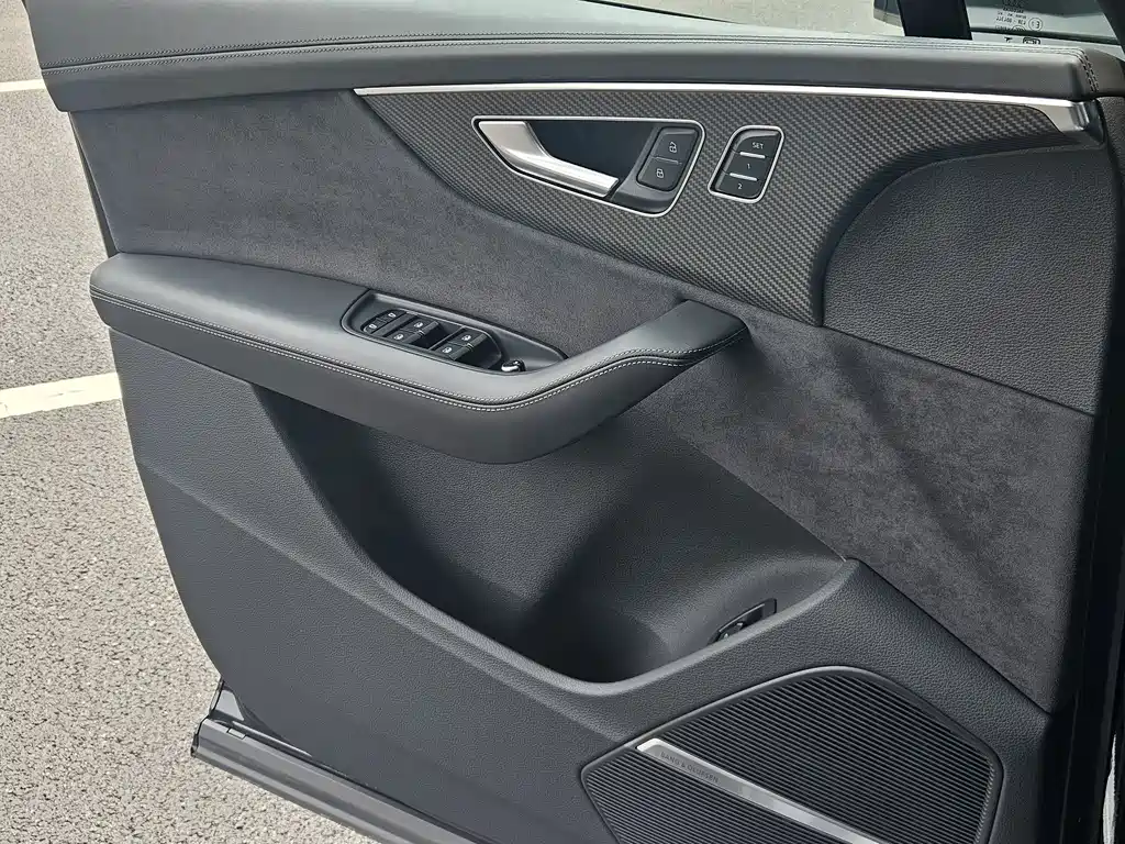 Audi SQ7 — миниатюра 17