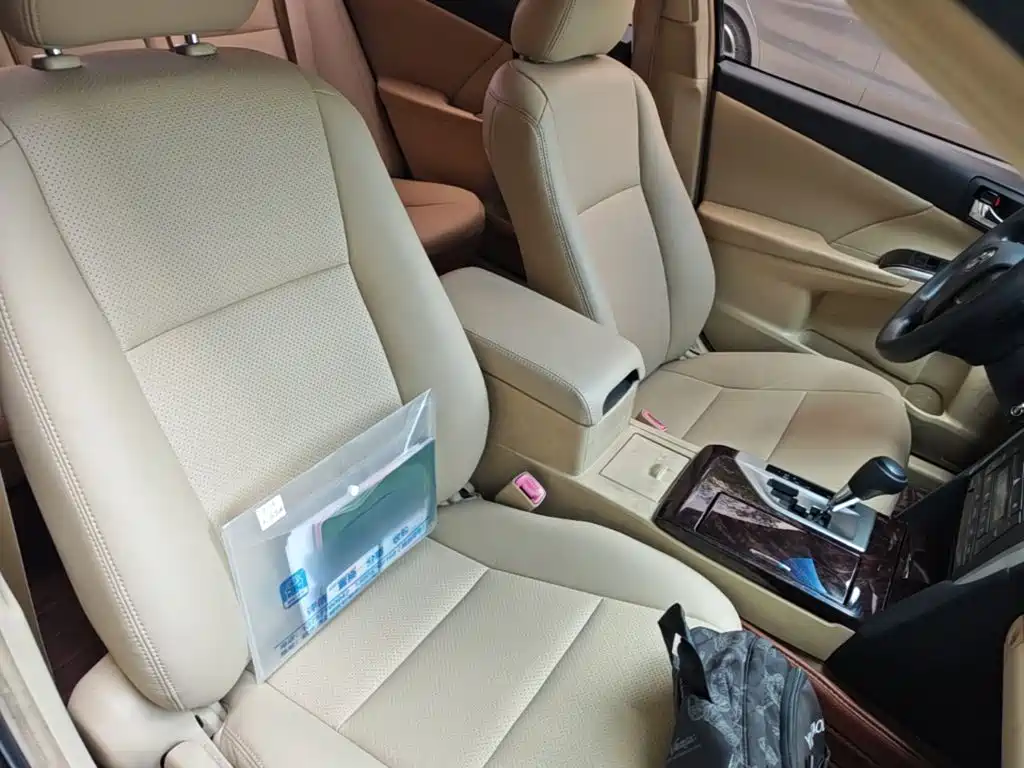 Toyota Camry — миниатюра 25