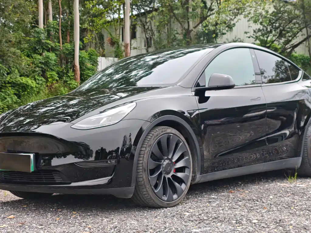 Tesla Model Y — фотографии объявления, Фото 2
