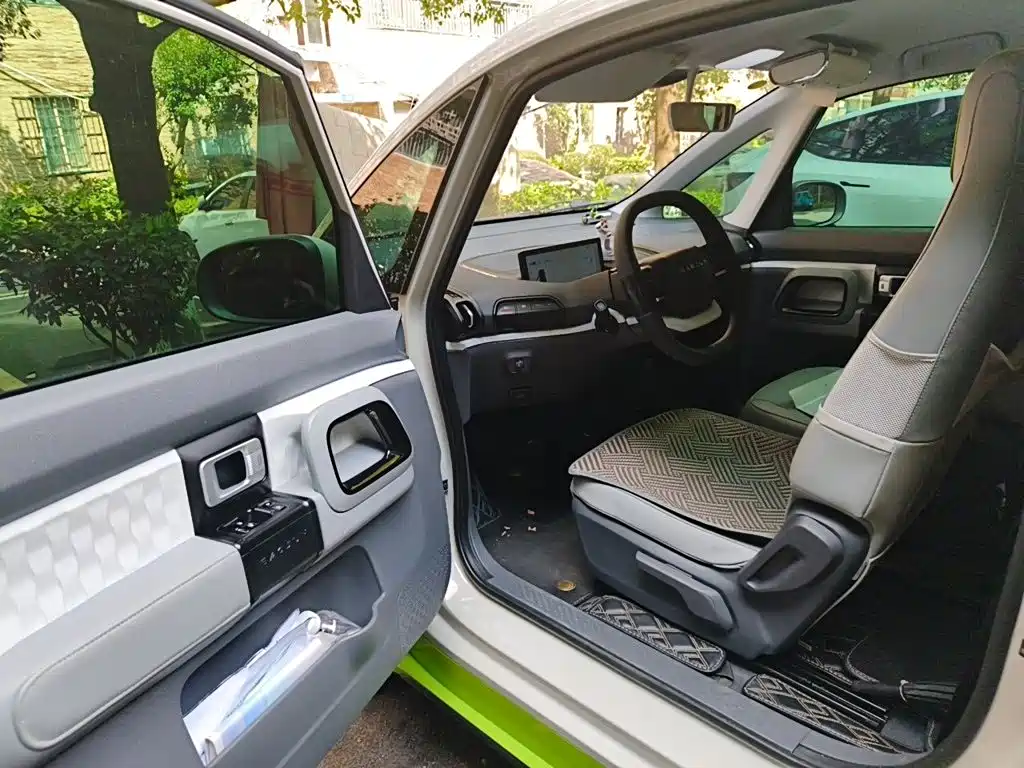 Baojun KiWi EV — миниатюра 12
