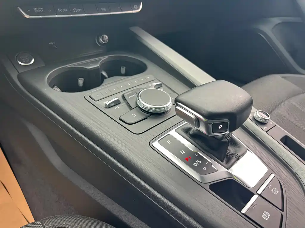 Audi A4L — миниатюра 9