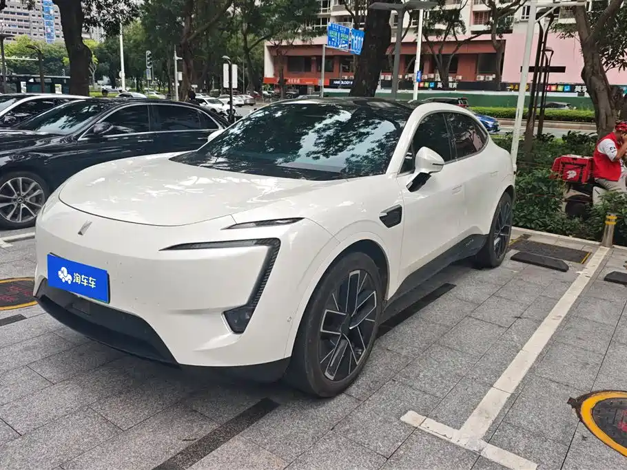 Avatr 11 2022 Long Range Dual Motor Luxury Enjoy Edition 4 seats