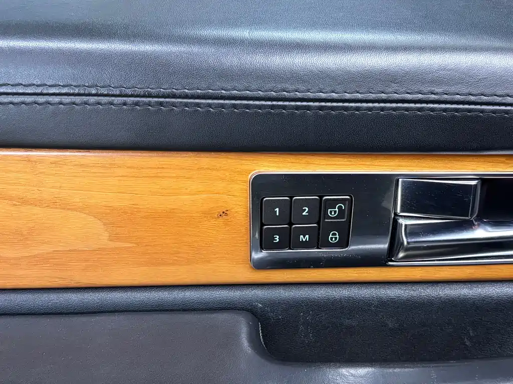 Land Rover Sport — миниатюра 11
