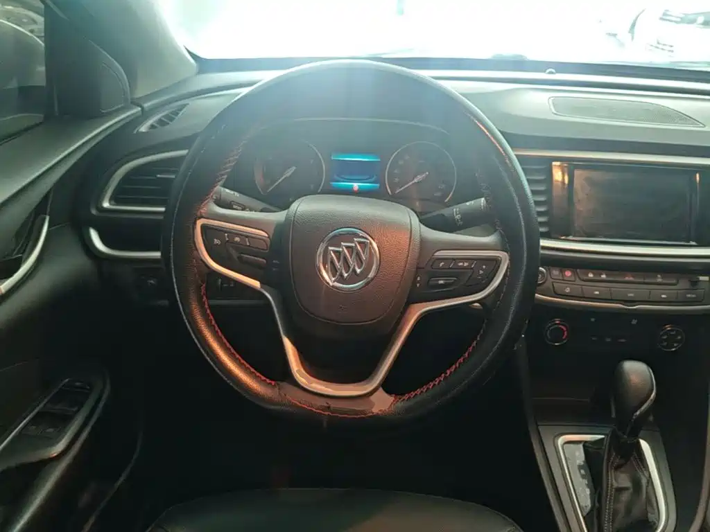 Buick Excelle — миниатюра 11