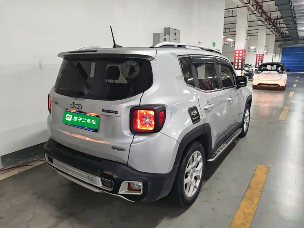 Jeep Renegade — миниатюра 7