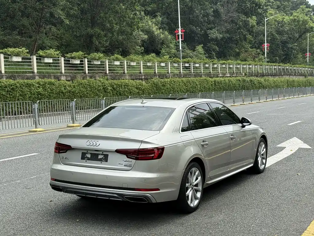 Audi A4L — миниатюра 7