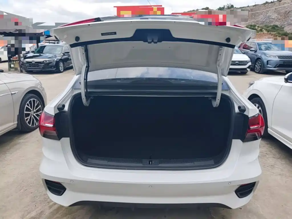 Roewe i5 — миниатюра 19