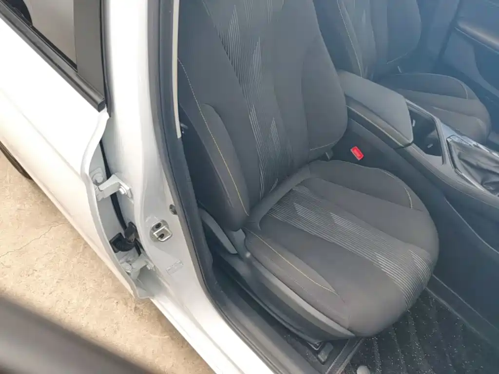 Roewe i5 — миниатюра 25