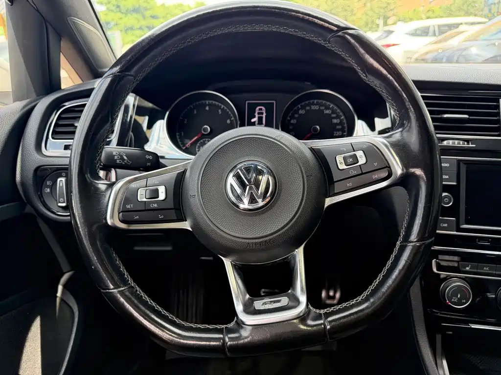 Volkswagen Golf — миниатюра 7