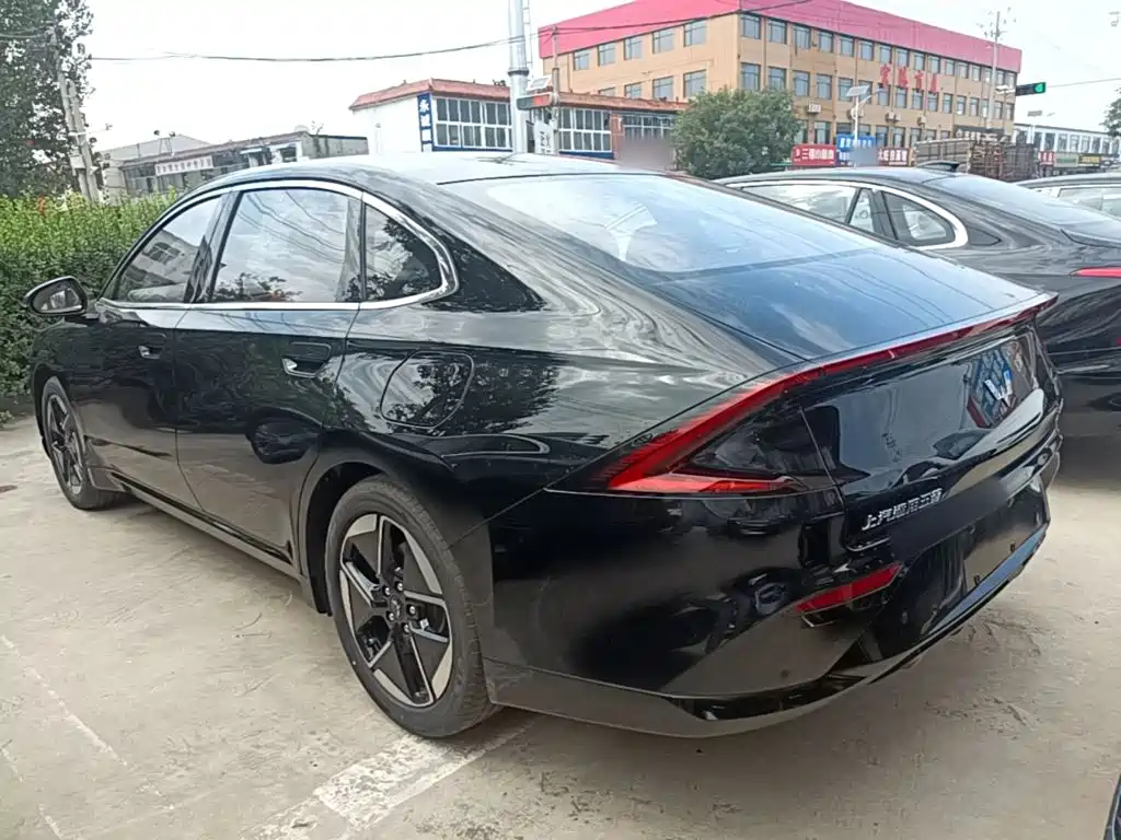 Wuling Xingguang — миниатюра 5