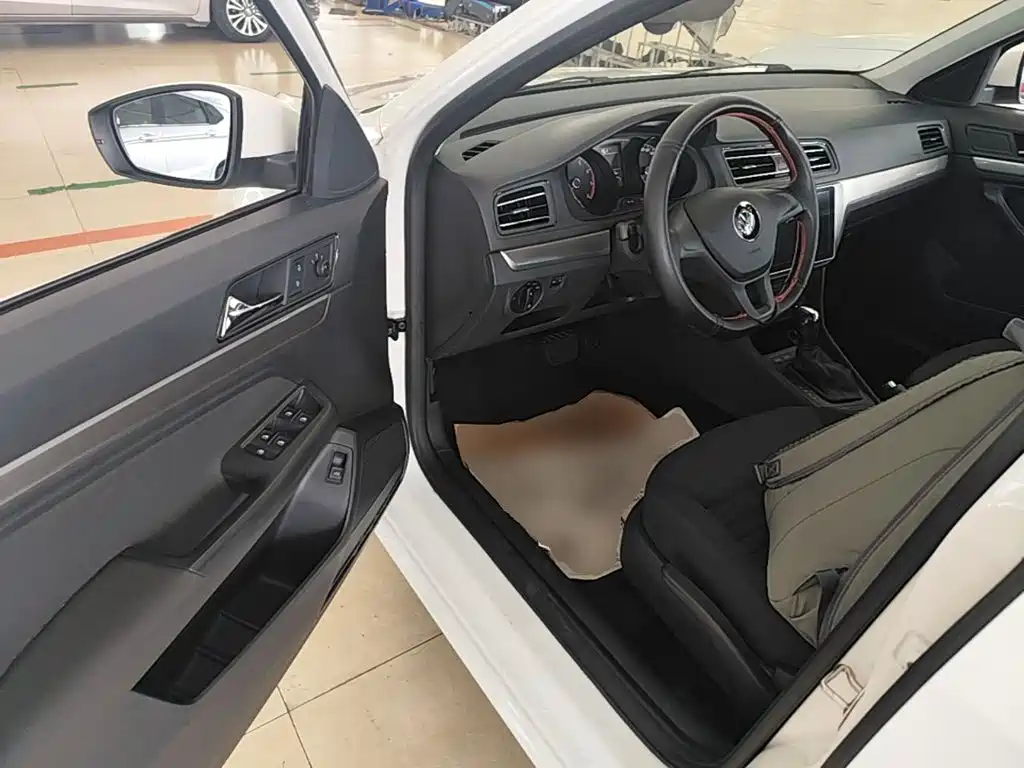 Volkswagen Lavida — миниатюра 16