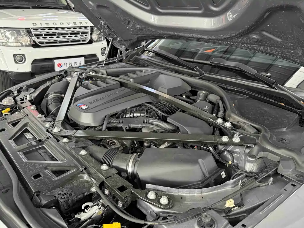 BMW M4 — миниатюра 7