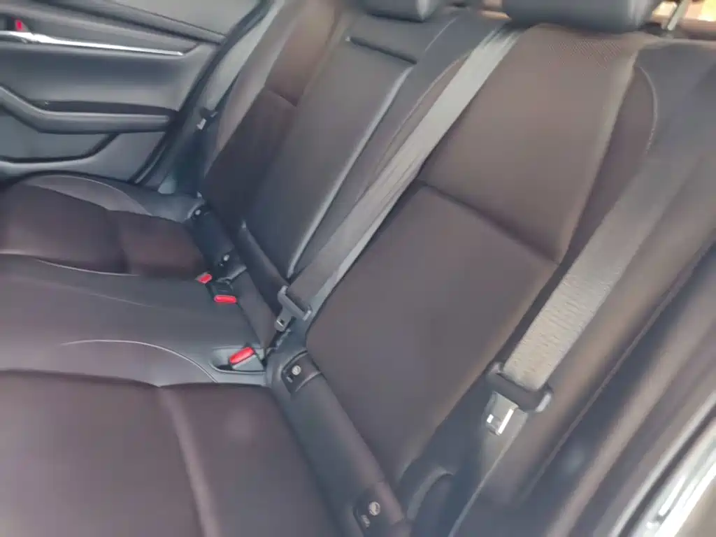 Mazda 3 Axela — миниатюра 17
