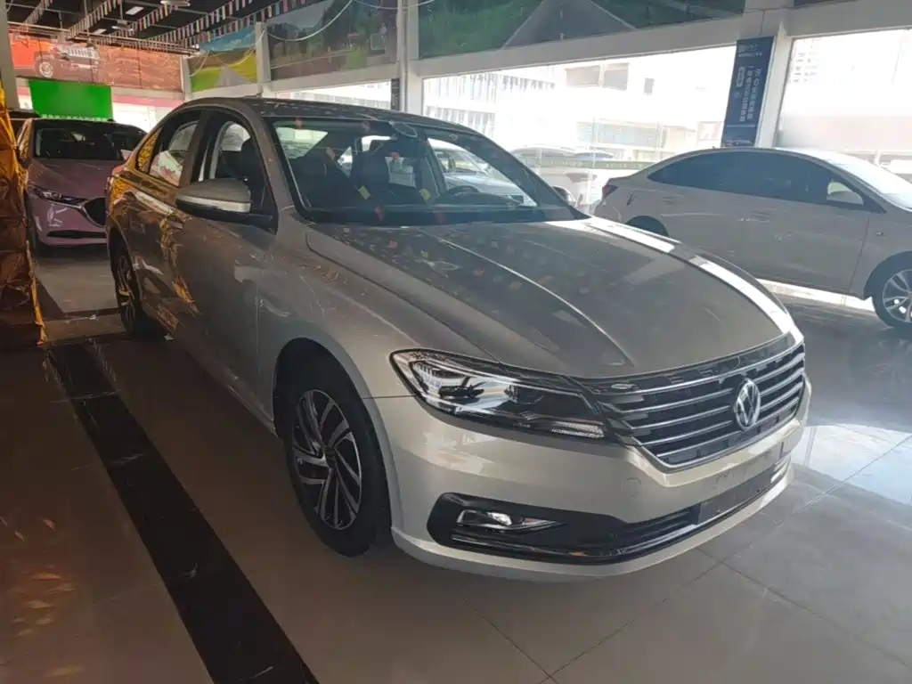 Volkswagen Lavida — миниатюра 4