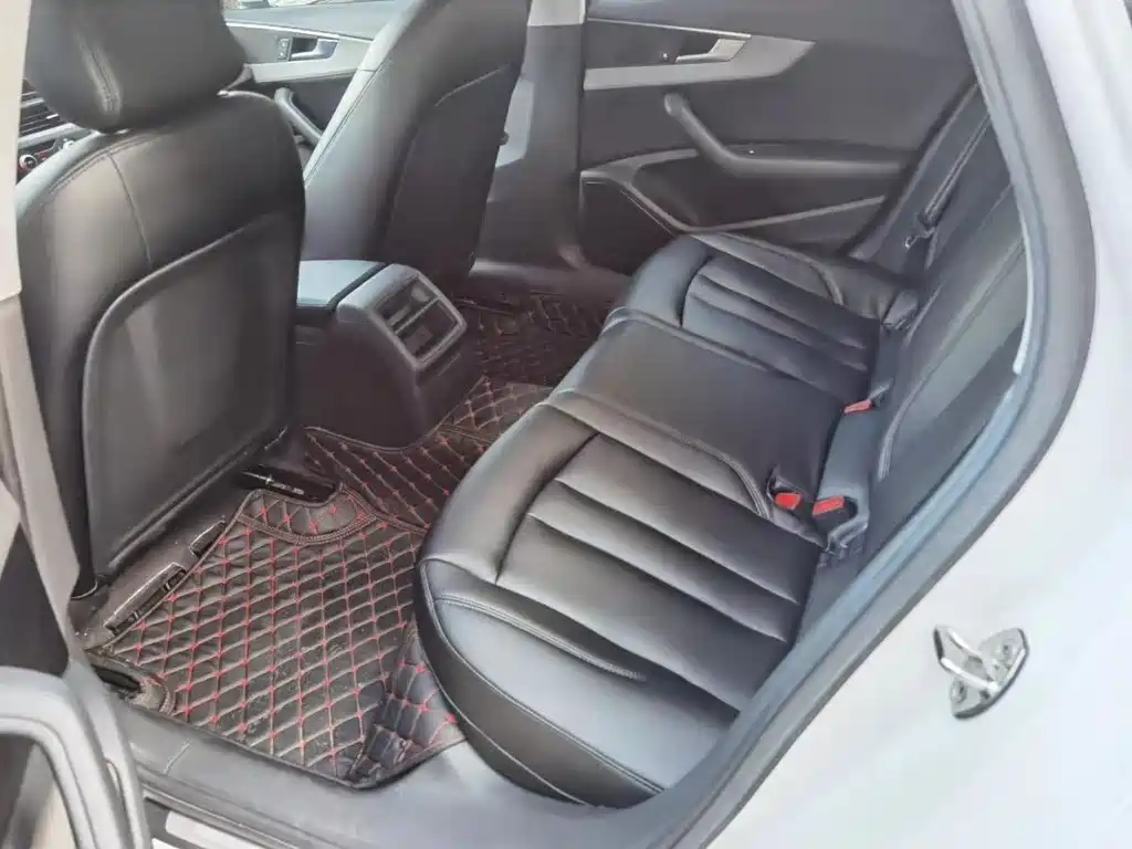 Audi A4L 2017 Plus 40 TFSI
