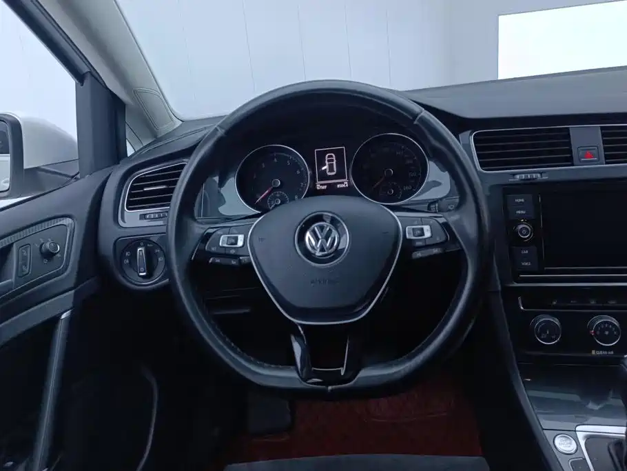 Volkswagen Golf — миниатюра 15