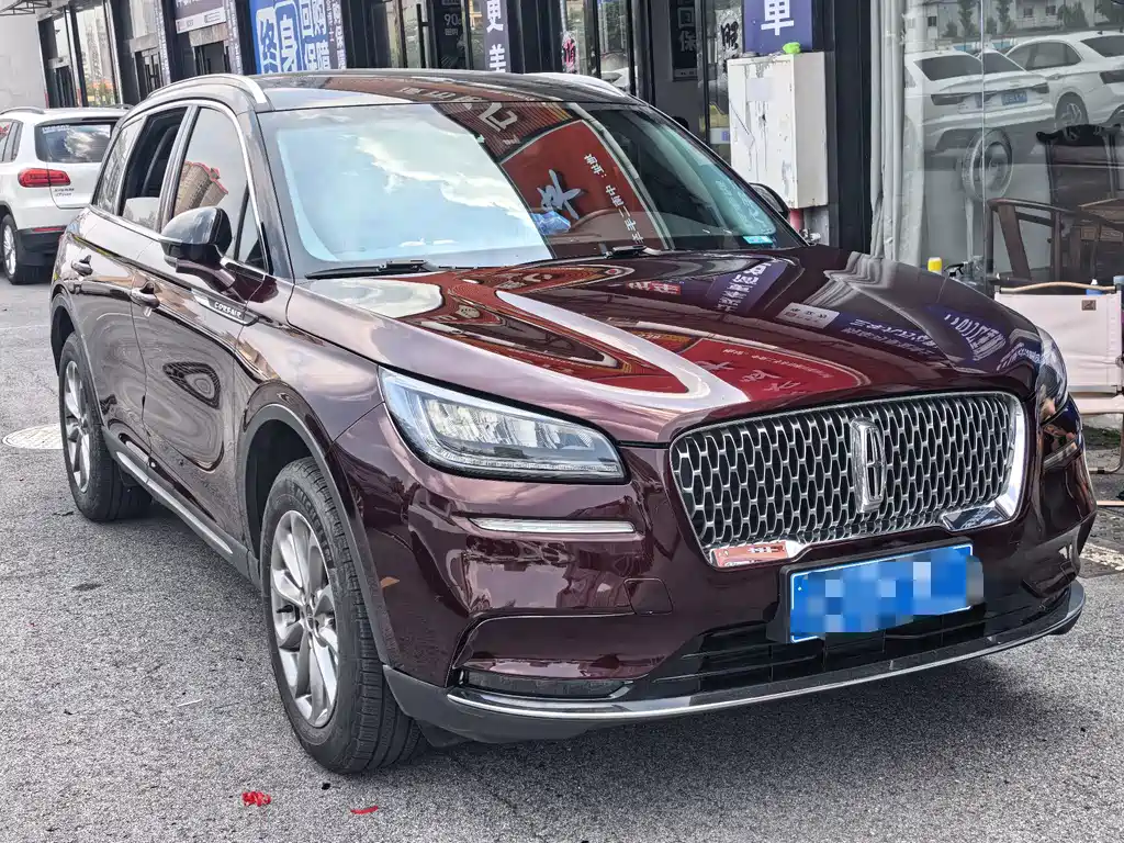 Lincoln Corsair — миниатюра 3