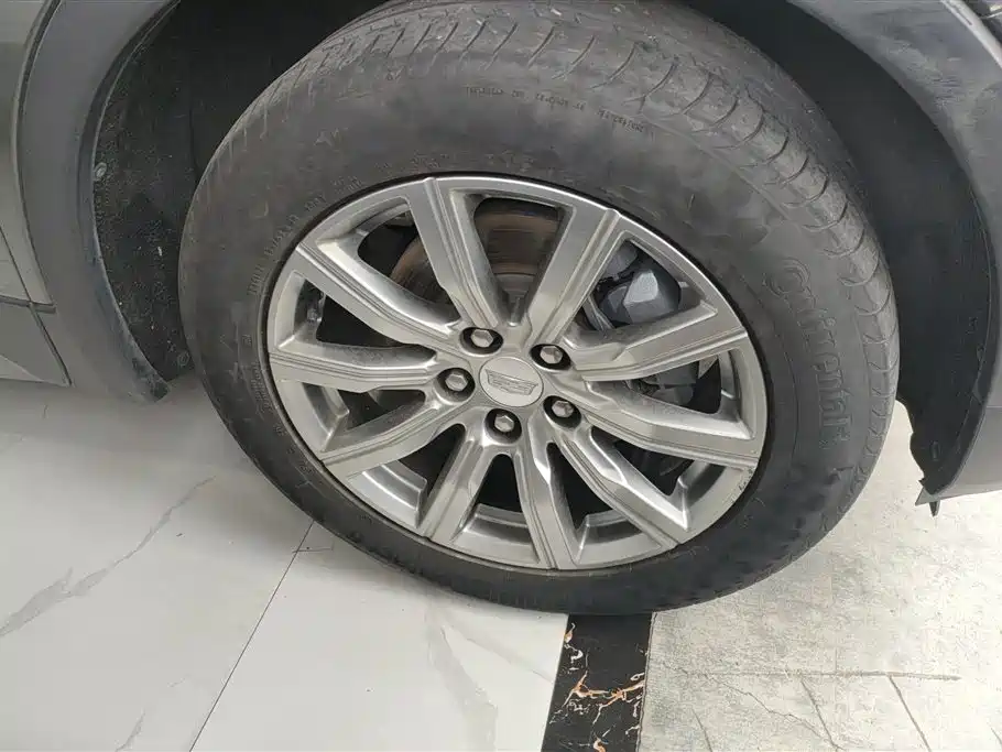 Cadillac XT4 2018 28T Lead