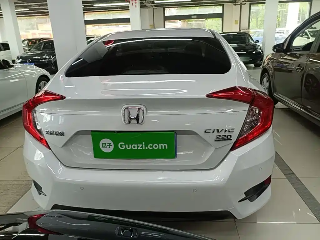 Honda Civic — миниатюра 6
