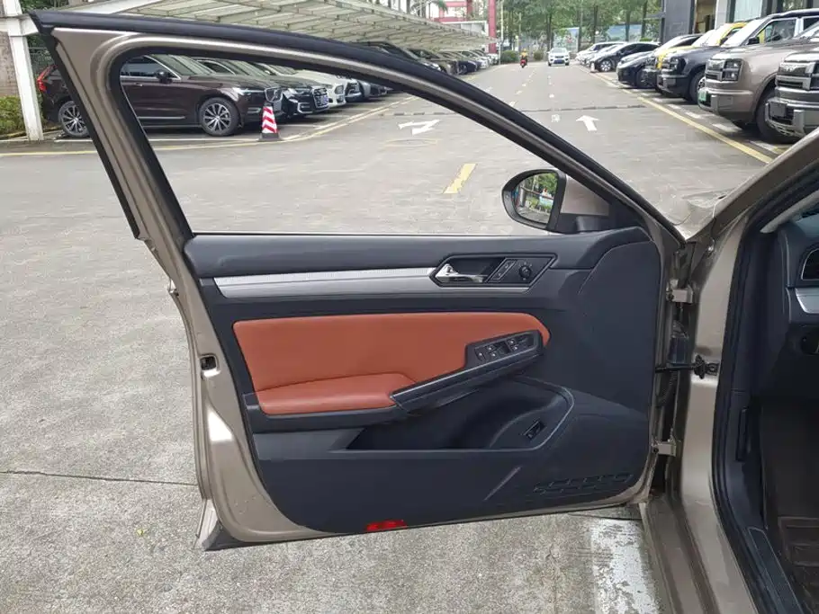 Volkswagen Lamando — миниатюра 7