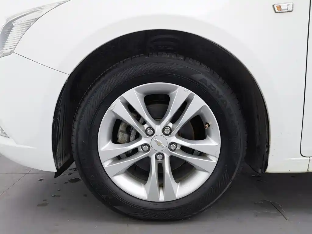 Chevrolet Cruze — миниатюра 17