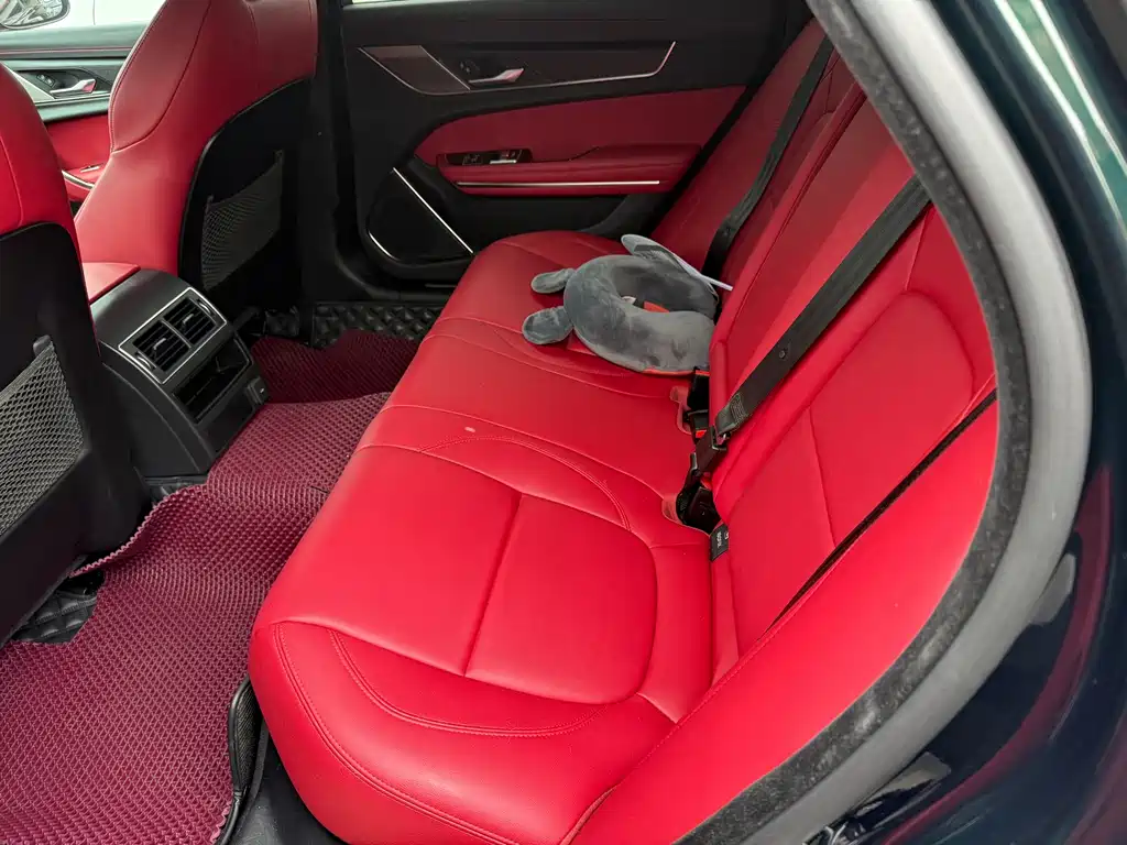 Jaguar XFL — миниатюра 13