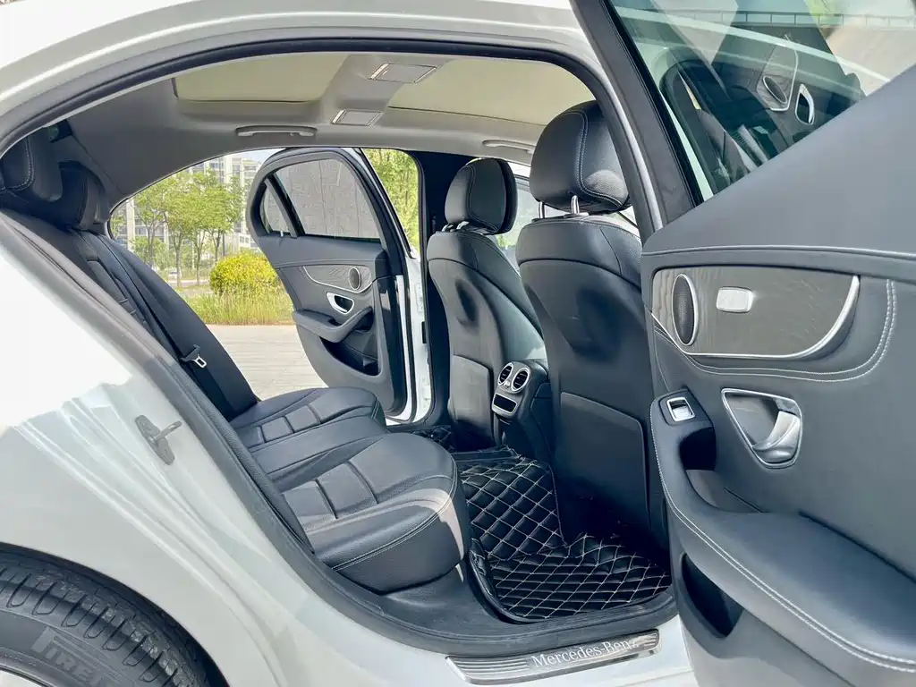 MERCEDES-BENZ C CLASS