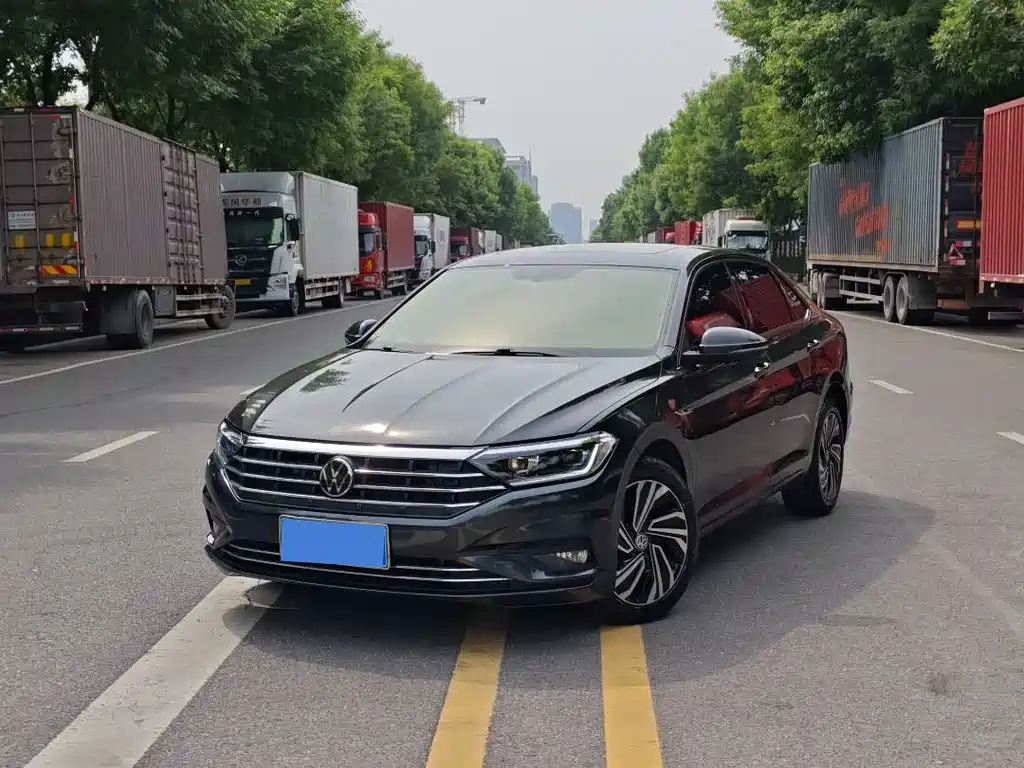 Volkswagen Sagitar 2019