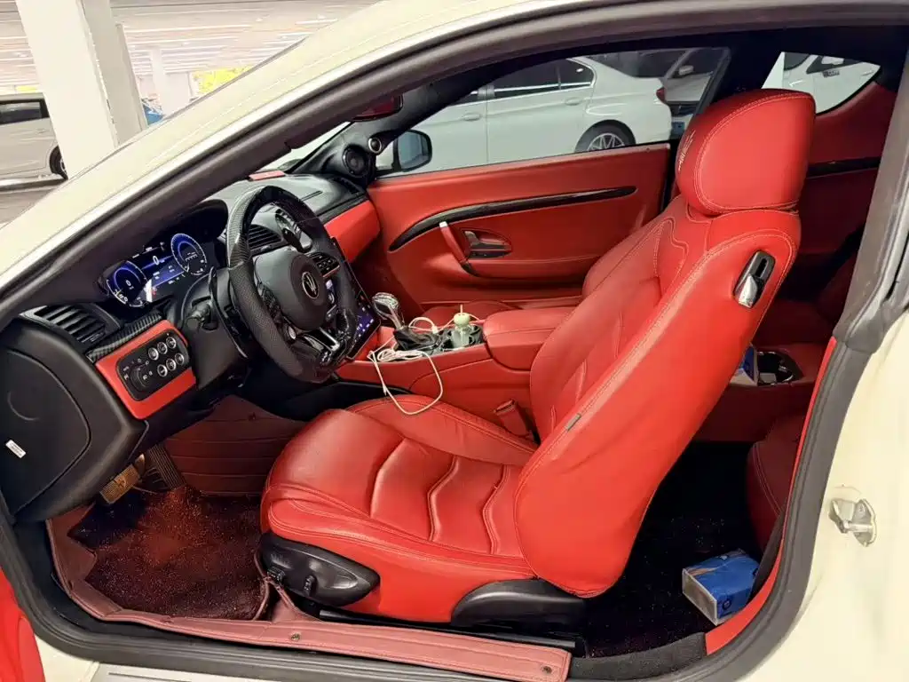 Maserati GranTurismo — миниатюра 4