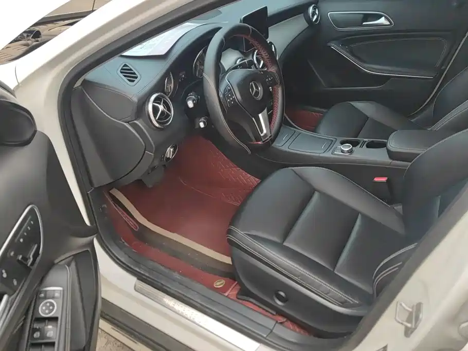 Mercedes-Benz GLA — миниатюра 9