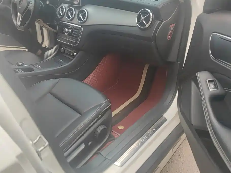Mercedes-Benz GLA — миниатюра 8