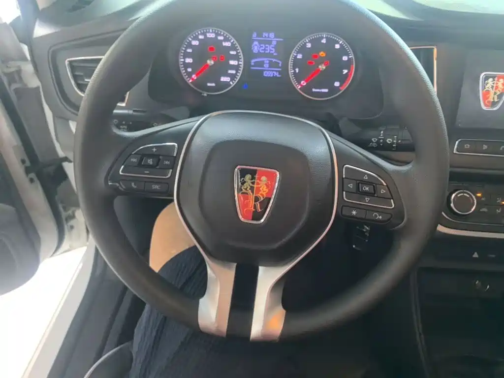 Roewe 360 — миниатюра 11