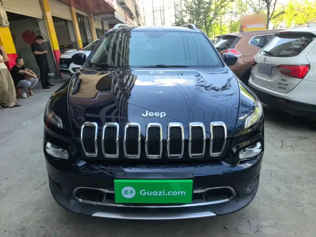 Jeep Cherokee — миниатюра 3