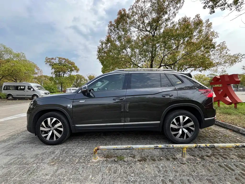 Volkswagen Tayron 2021 330TSI Luxury Smart Connect