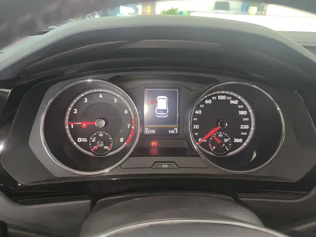Volkswagen Tiguan L — миниатюра 11