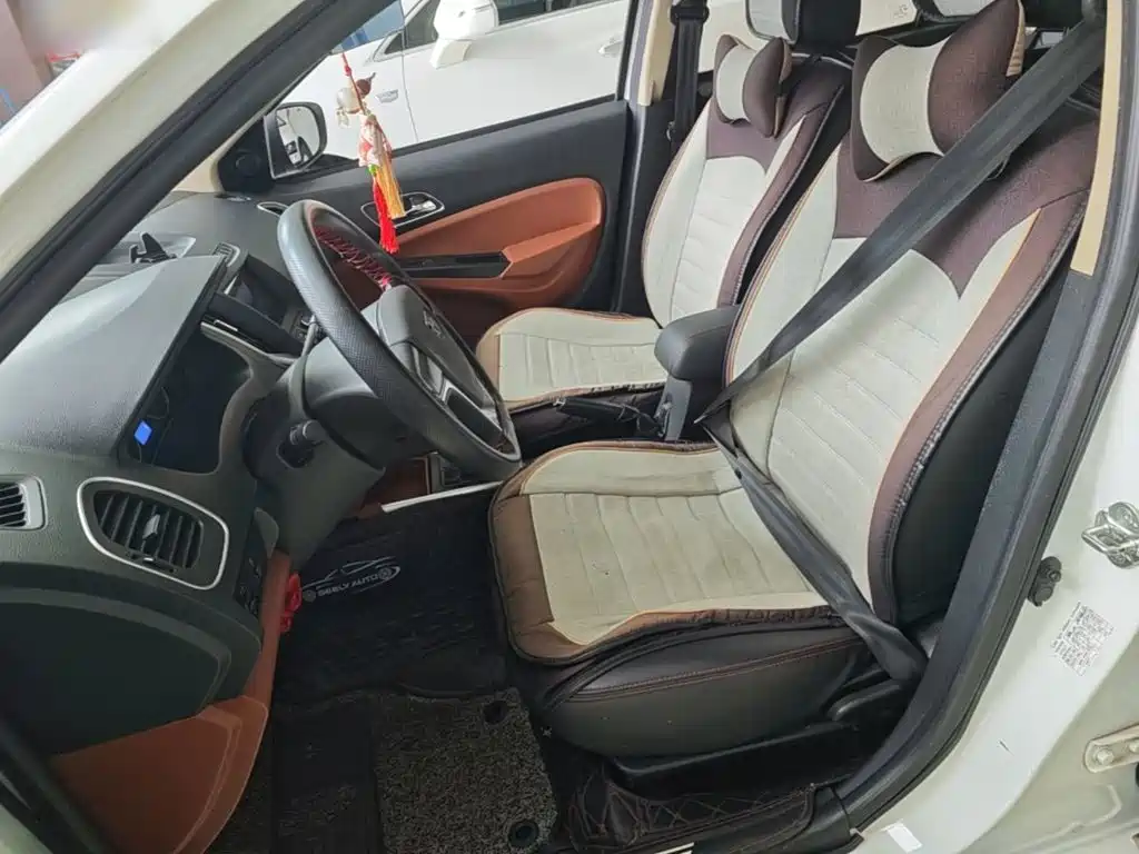 Geely King Kong — миниатюра 15