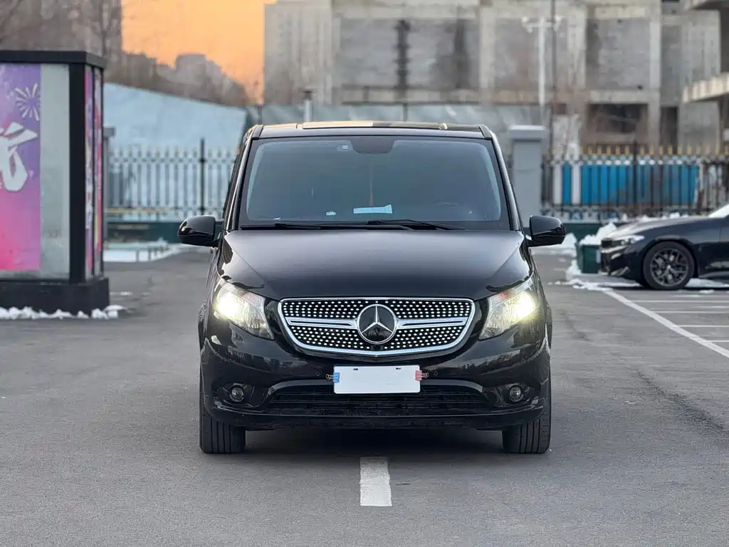 MERCEDES-BENZ VITO