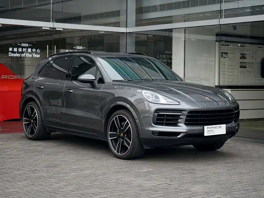 Porsche Cayenne — миниатюра 4