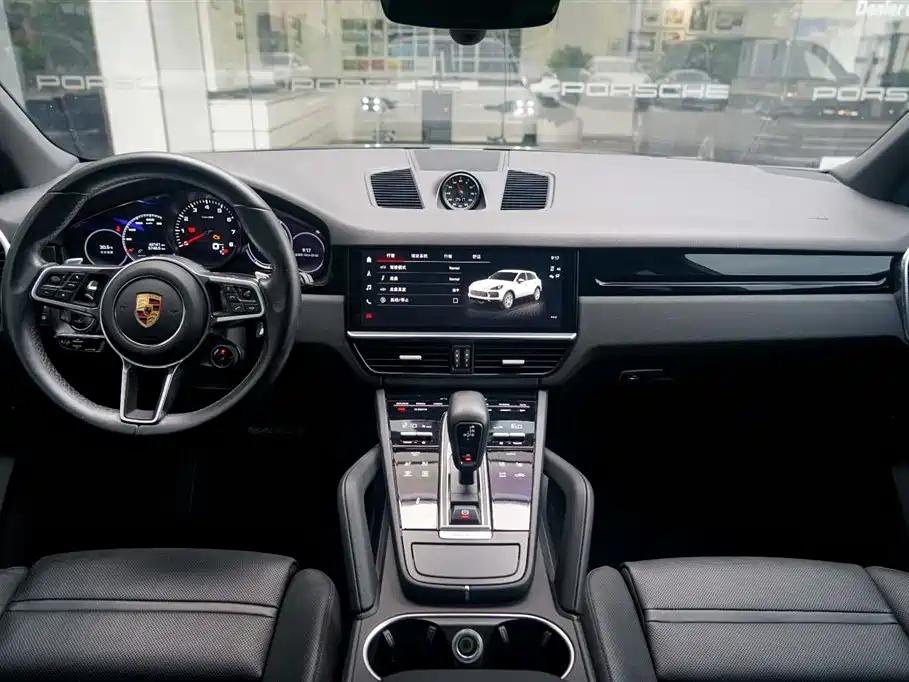Porsche Cayenne — миниатюра 8